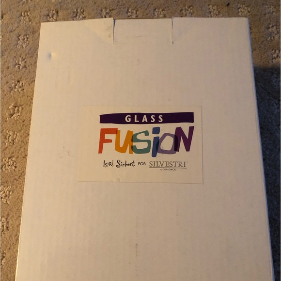 NWT Silvestri Red and White Peppermint Bowl and Spreader Set - Picture 3 of 3